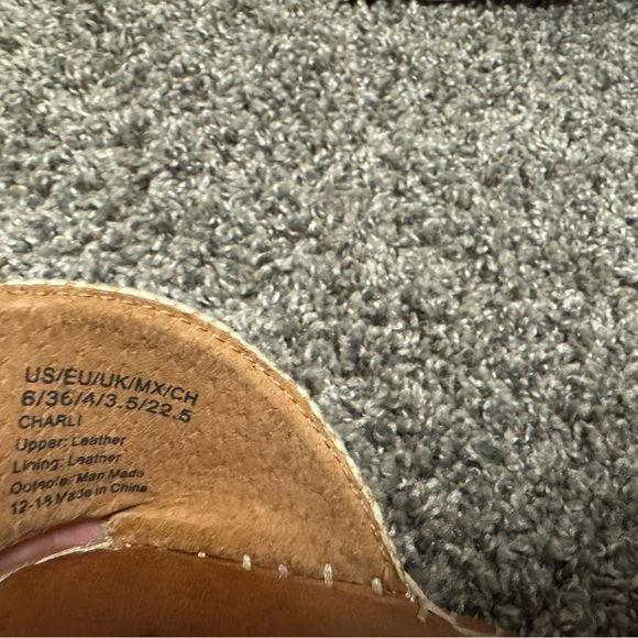 Gentle Souls taupe wedge espadrilles size 6. - Picture 2 of 7